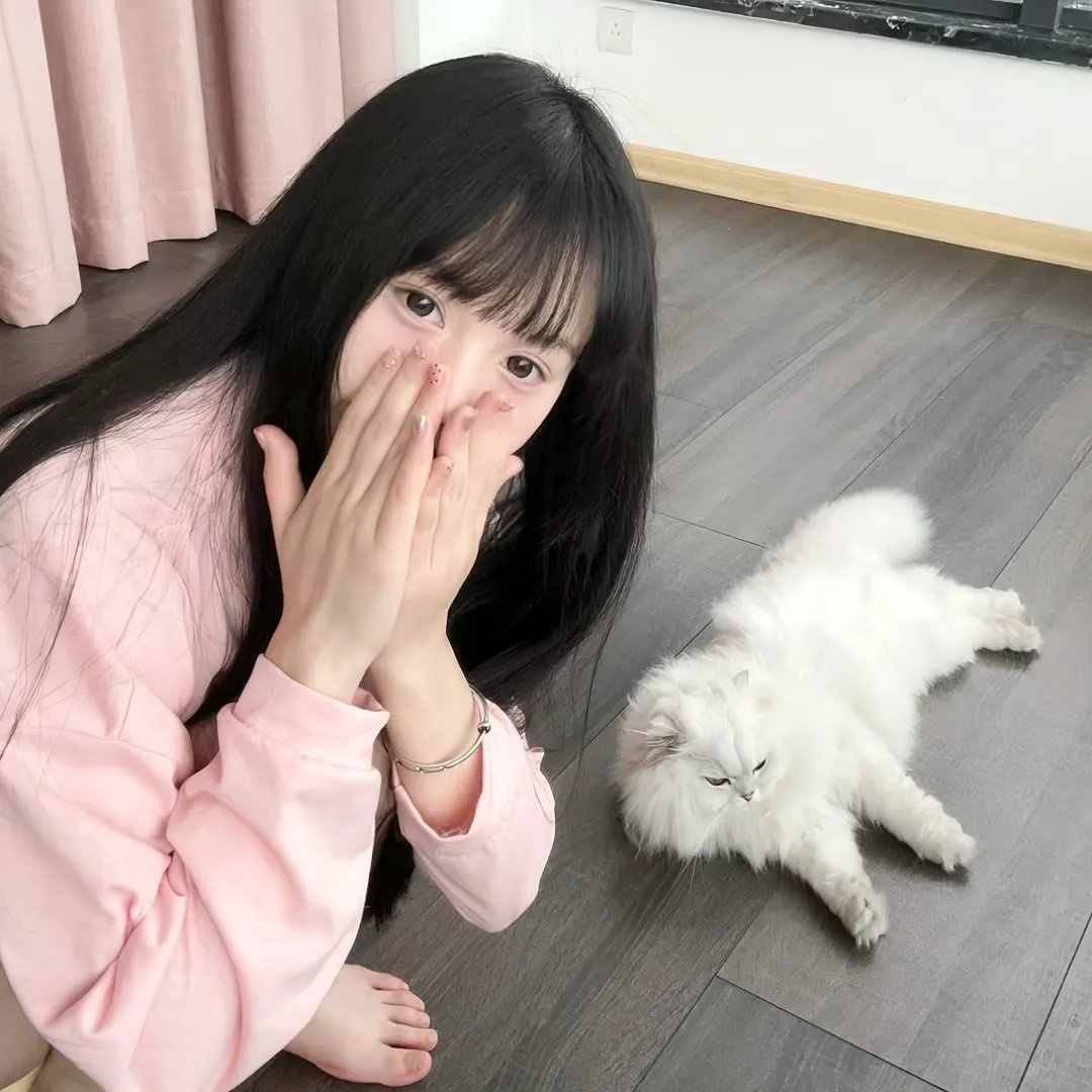 易烊千玺明星照片